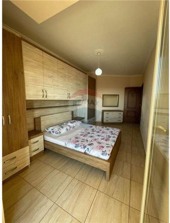 Apartament 2+1 me qera , Skele