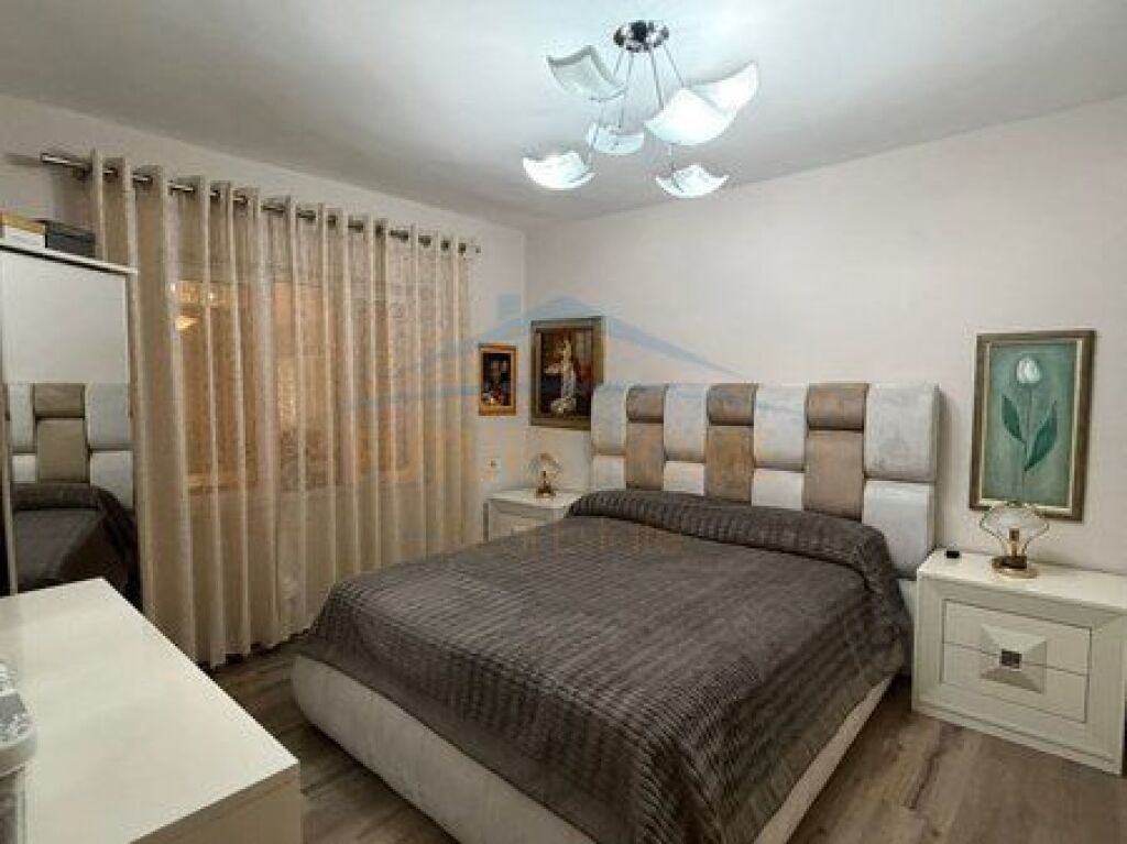 For sale, Apartment 2+1, 21 Dhjetori