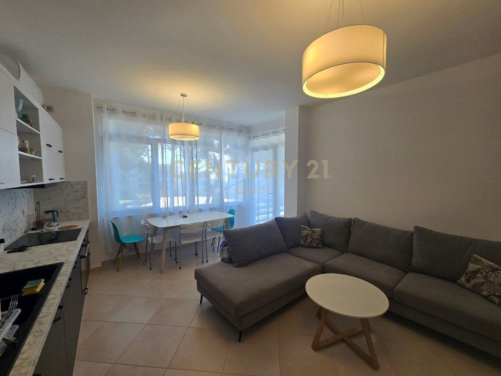SHITET APARTAMENT 2+1 TE KOMPLEKSI LURA 2