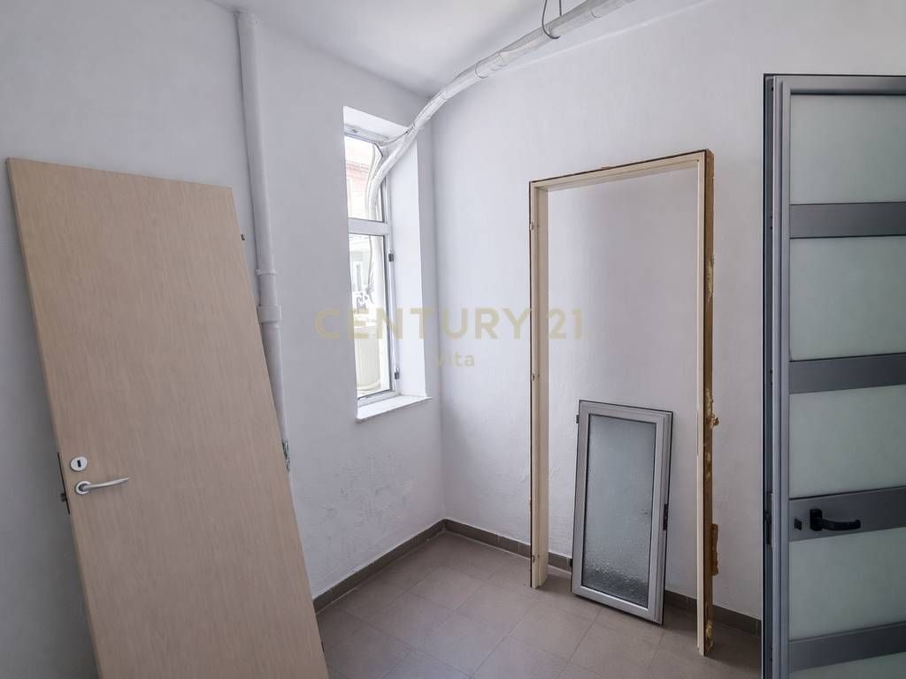 Office Space in the Center of Durrës !