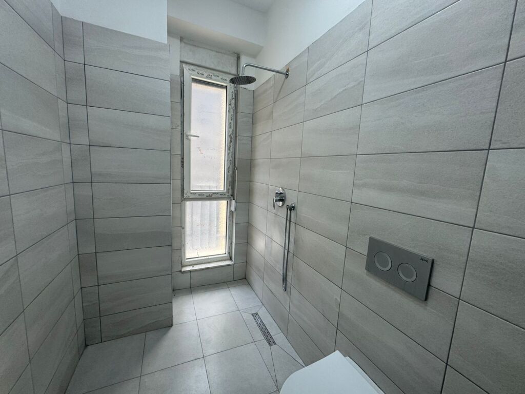 🏡 Apartament 3+1 për shitje tek Ish Fusha e Aviacionit