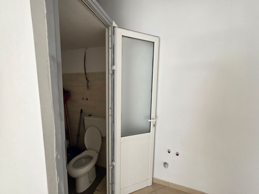 Shop for rent, Ali Demi street