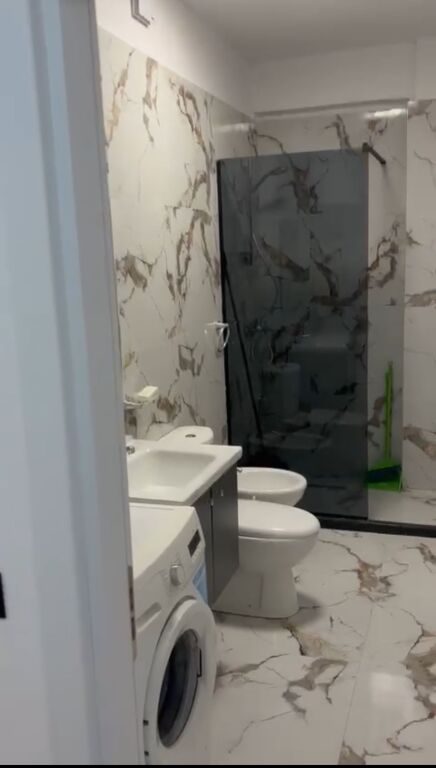 🏡 Apartament 2+1 me qira – Rruga Ndre Mjeda (Kompleksi Star)