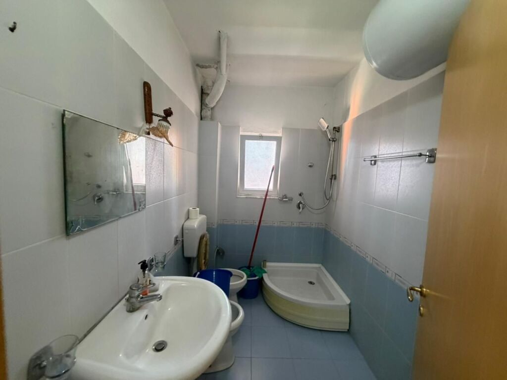 Jepet me qera 1+1 pran vala park