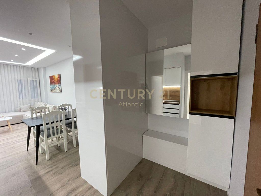 SHITET APARTAMENT 1+1 NE PLAZH HEKURUDHA, DURRES!
