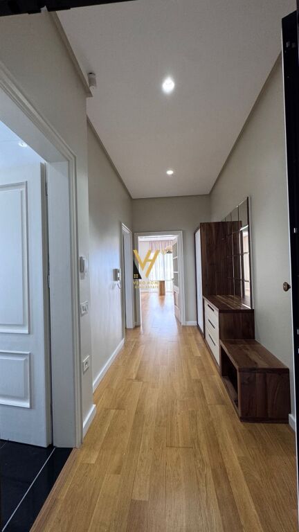 JEPET APARTAMENT 2+1+2+BLK TE KOPSHTI BOTANIK 2.000 EURO