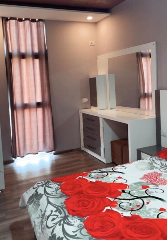 Affittasi Appartamento 2+1 – Astir !