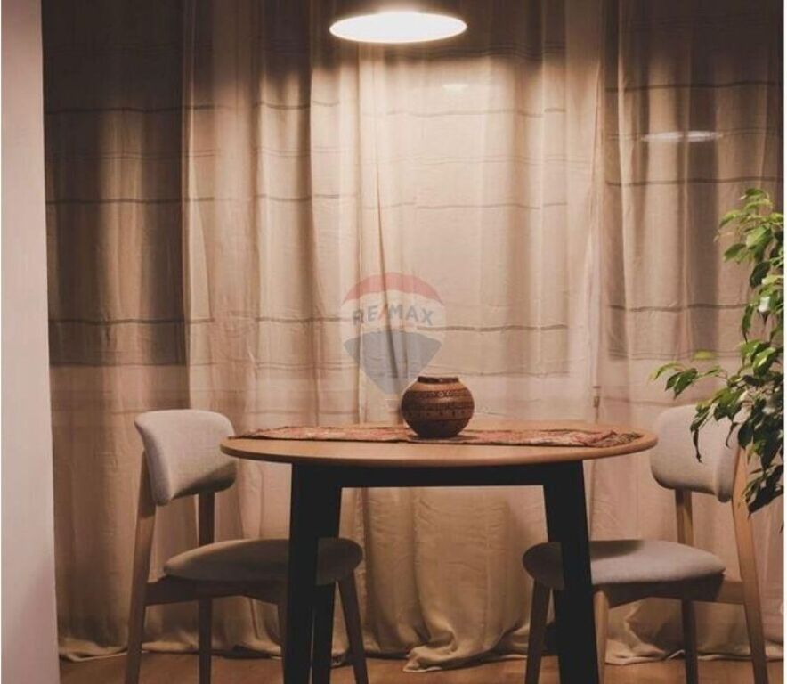 Apartament me qera tek rruga fortuzi