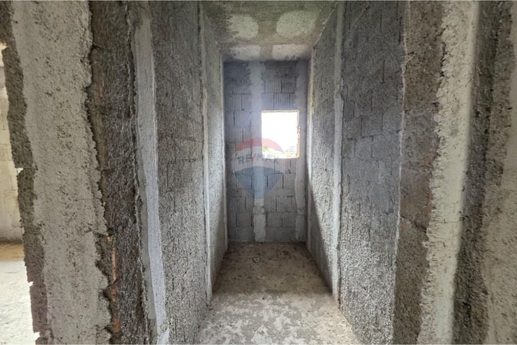 Shtepi private ne shitje , Orikum