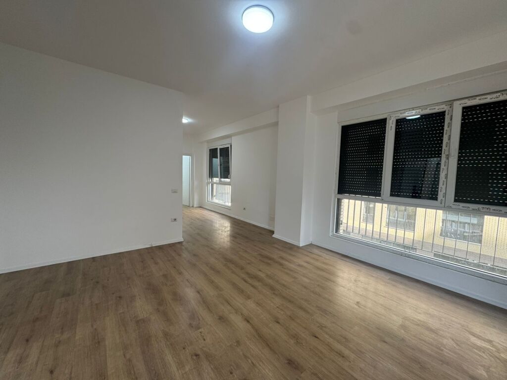 Apartament 3+1 për shitje tek Ish Fusha e Aviacionit