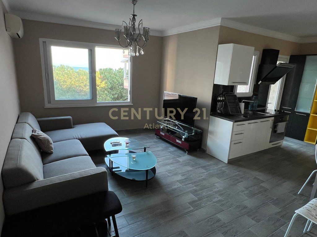 Appartamento 2+1+2 In Vendita a Mali i Robit, Durres