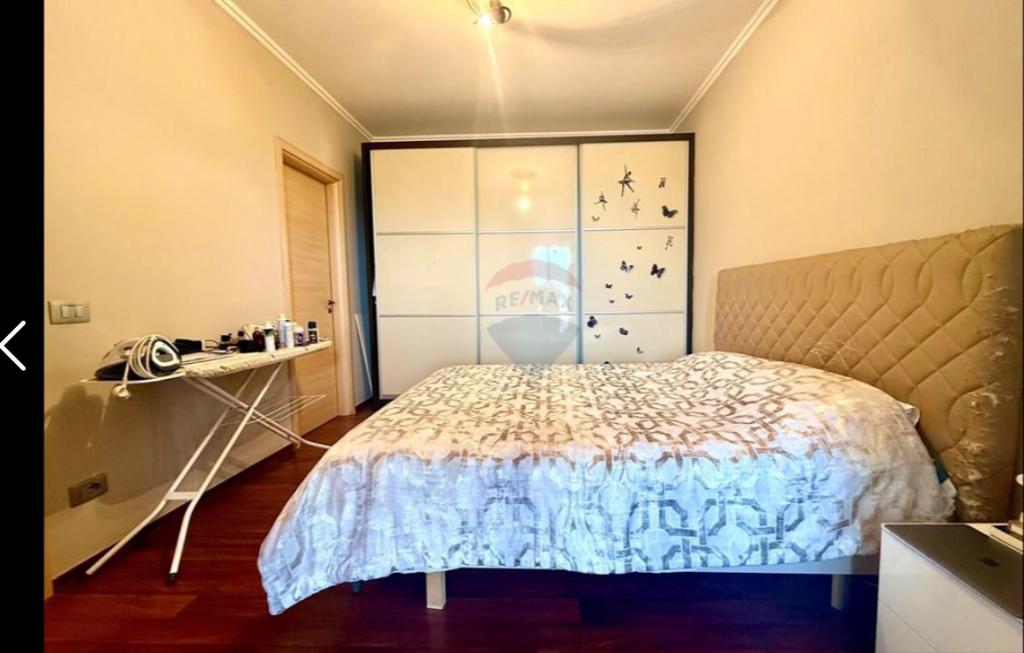 Apartment for sale 2+1+2 near the United School