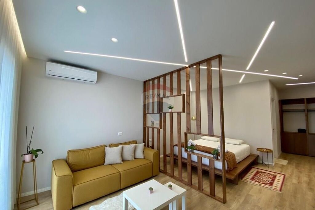 Jepet garsoniere me qira Arlis,Farmacia 10