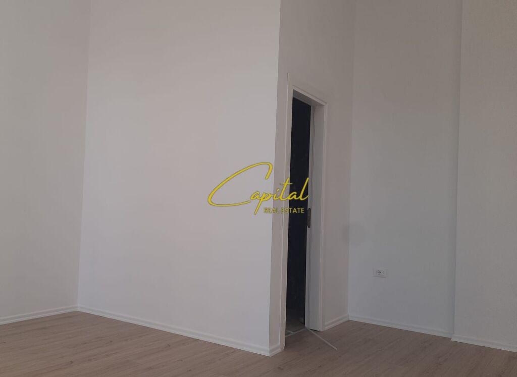 SHOP FOR RENT 50 M2 TIRANA PROSECUTOR'S OFFICE 110,000 LEKE