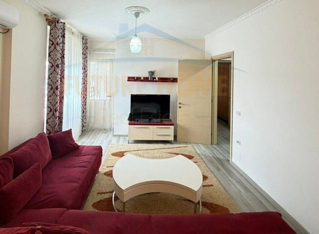 Shitet, Apartament 1+1, Unaza e Re