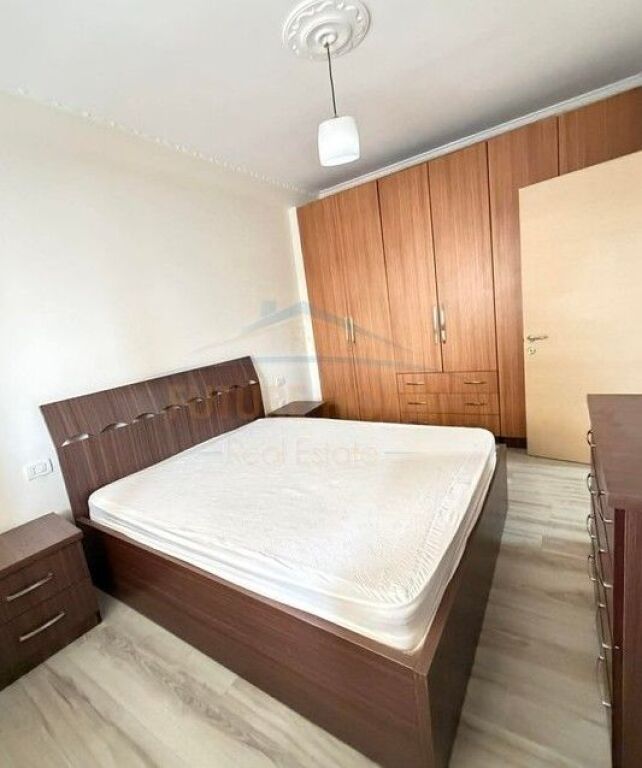 Shitet, Apartament 1+1, Unaza e Re