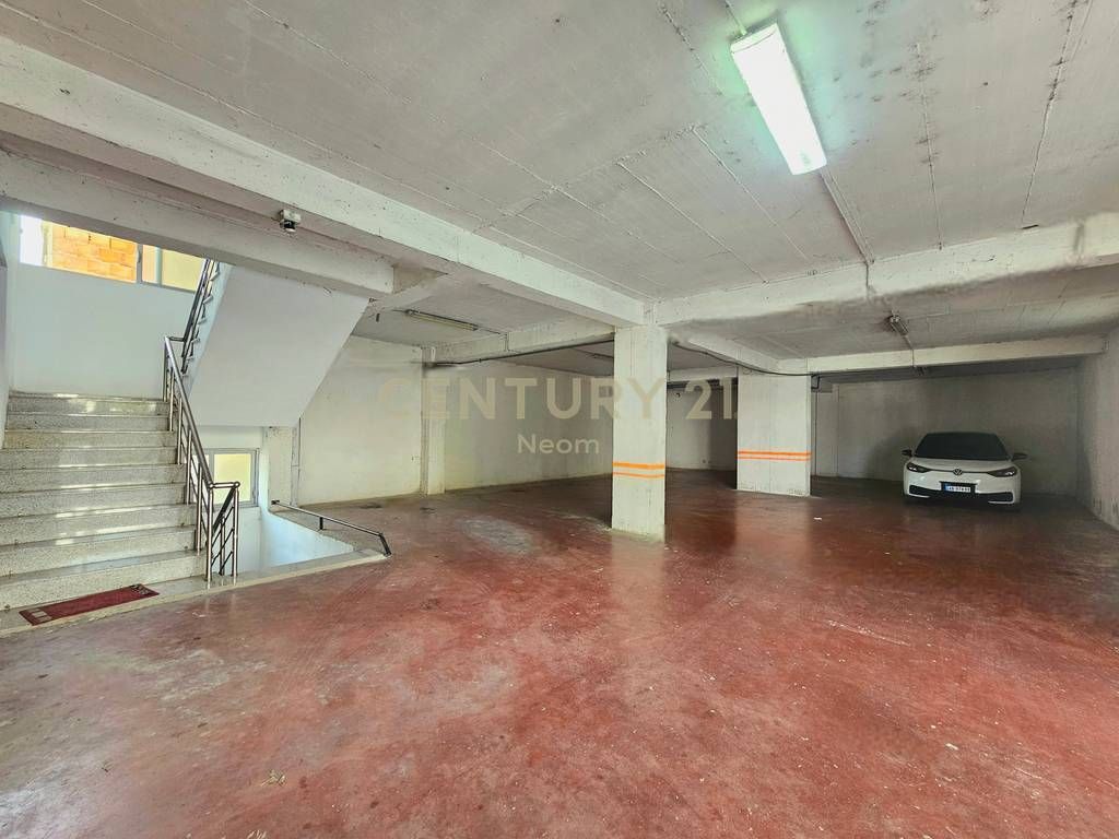 Multifunctional building for rent Sauku i Ri 13,000 € /Month Total Area 3200m2
