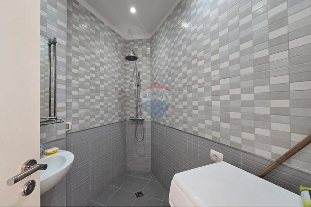 Apartament 1+1 per shitje te Gjiri Lalzit