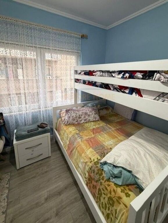 Shitet, Apartament 2+1+2, Liqeni i Thatë,Tiranë