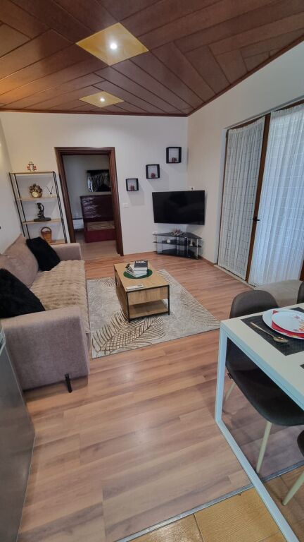 Appartamento 1+1 in Affitto in Via Kavaja vicino a Globe