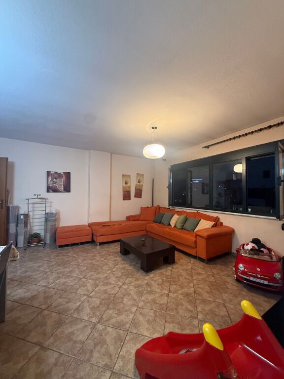 🏠FOR RENT Apartment 1+1 📍Willson Square 🏢9th floor, with elevator 💶Price: 60,000 Leke/Month