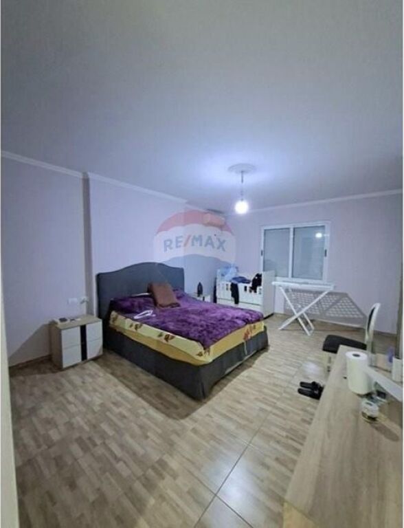Jepet me Qira Apartament 2+1+2 në Astir