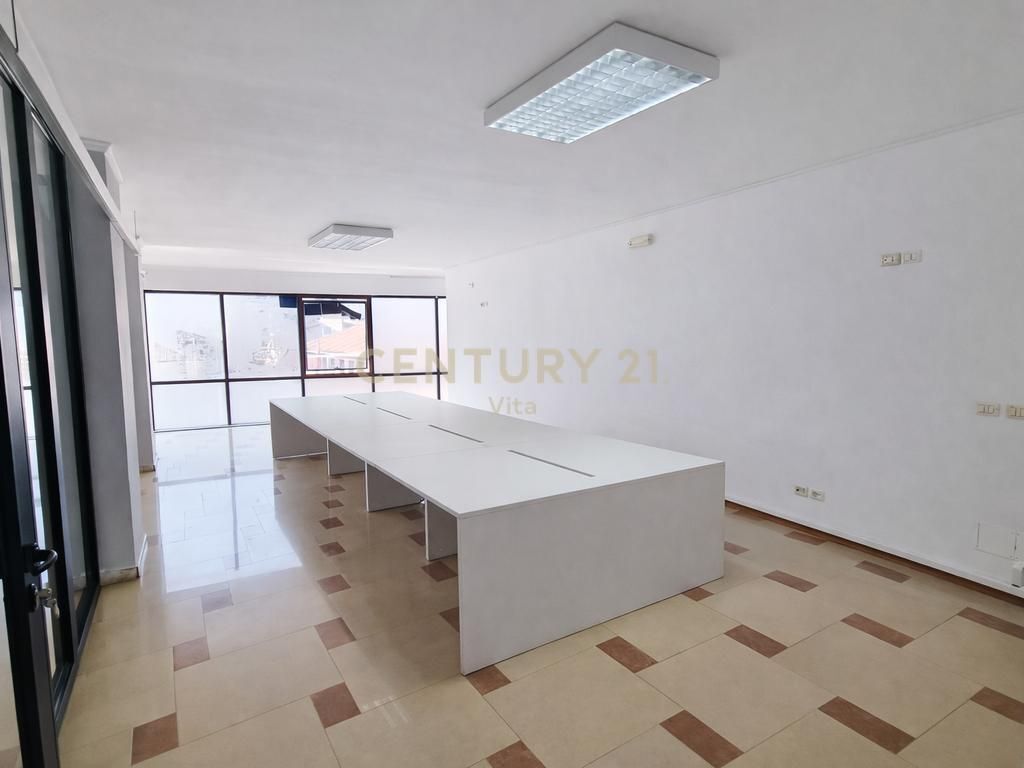 Office Space in the Center of Durrës !