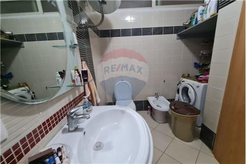 Apartament 2+1+2 per per shitje rrugen Margarita Tutulani