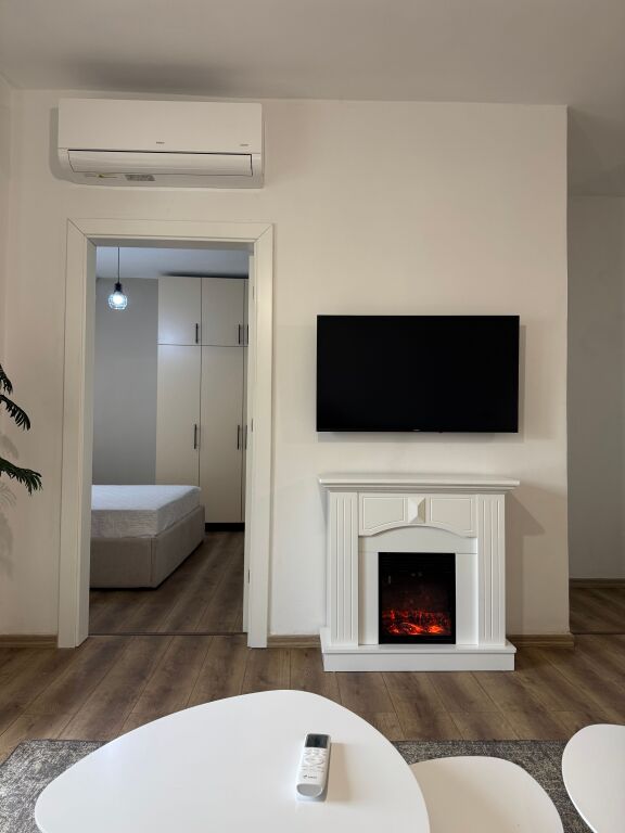 Apartament me qera 2+1 mbrapa Concord,Rruga 5 Maj