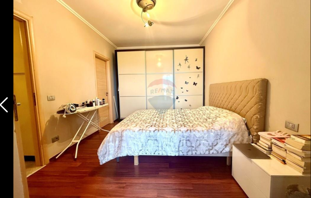 Apartment for sale 2+1+2 near the United School