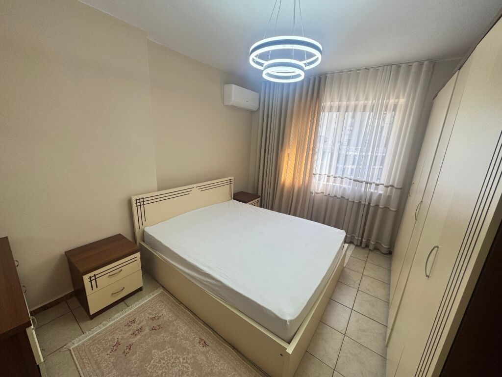 🏡 Jepet me qera apartament 1+1 – Rr. Mine Peza