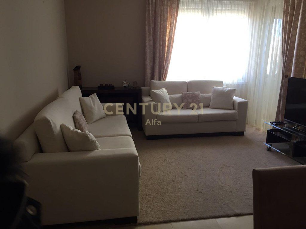 JEPET ME QIRA APARTAMENT 1+1 TEK SHALLVARET