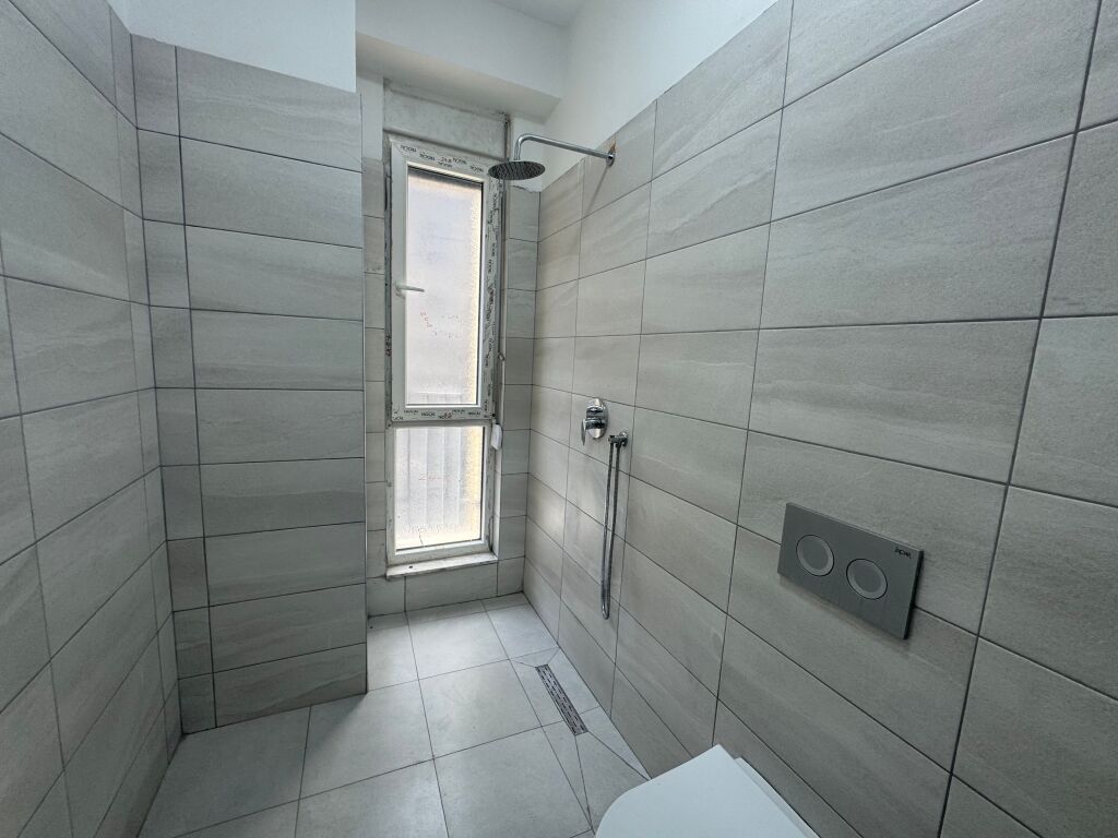 Apartament 3+1 per shitje tek Ish Fusha e Aviacionit!