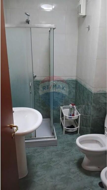 Appartamento in affitto – Zogu i Zi, Tirana