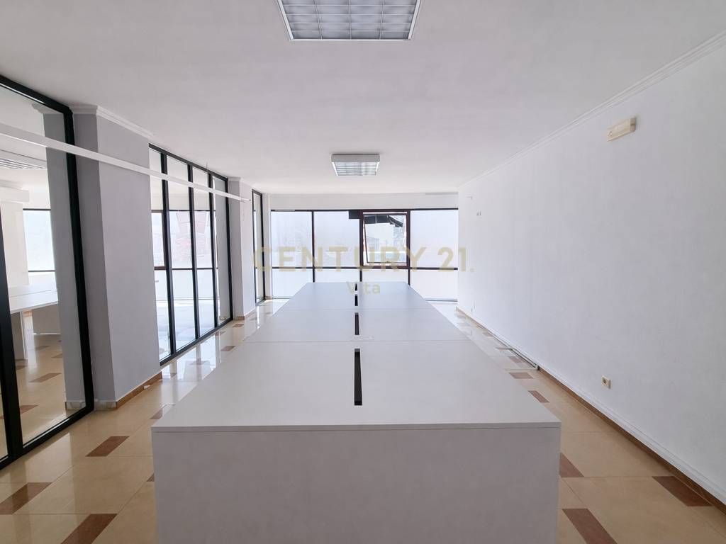 Office Space in the Center of Durrës !