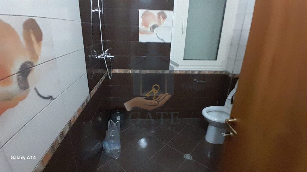 Jepet me qera, Apartament 2+1+2, pranë Kazazit, Durrës