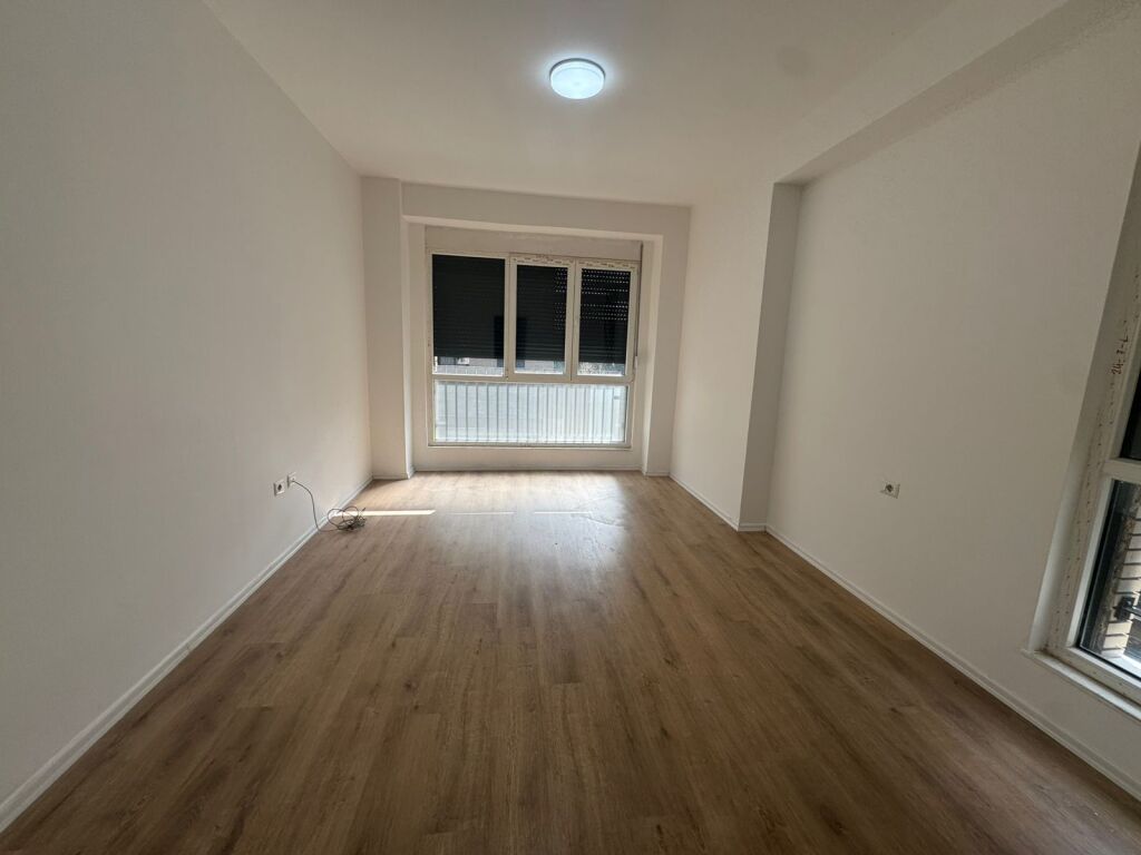 Apartament 3+1 për shitje tek Ish Fusha e Aviacionit