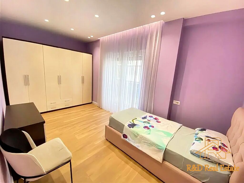 🏡 Apartment 2+1 for rent – Rruga e Dibrës