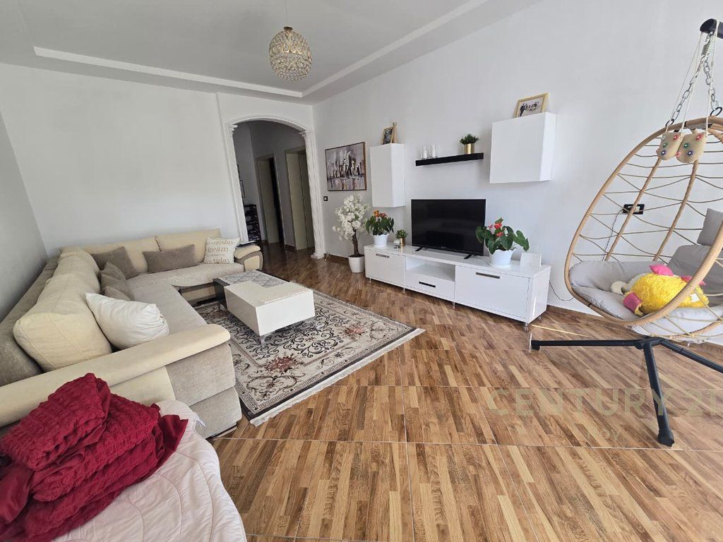 JEPET VILE 2 KATESHE PER QIRA NE SPITALLE , DURRES !!!