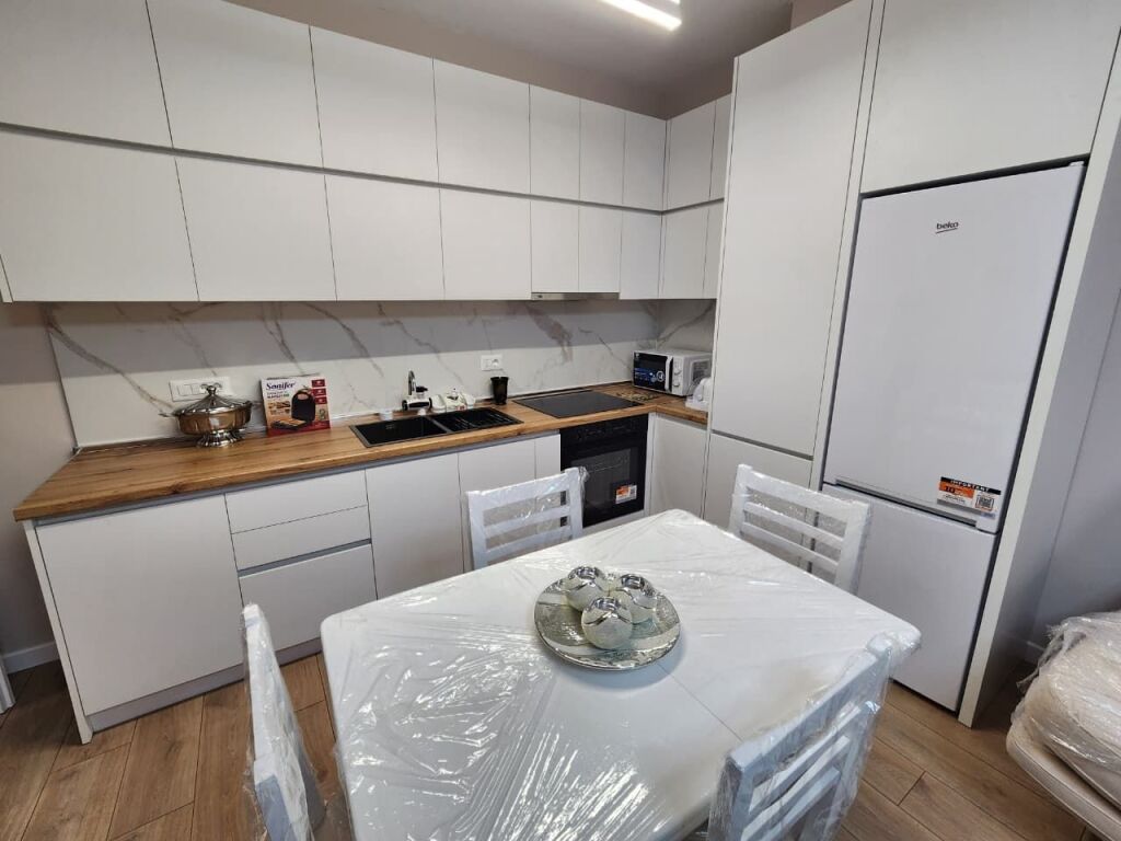 🏠 Me Qera: Apt. 2+1 &amp; 1Ballkon (📍Myslym Shyri - Rr. Islam Alla )✨️ Super vendndodhje || 100% e Re🔥 980€/Muaj 💶