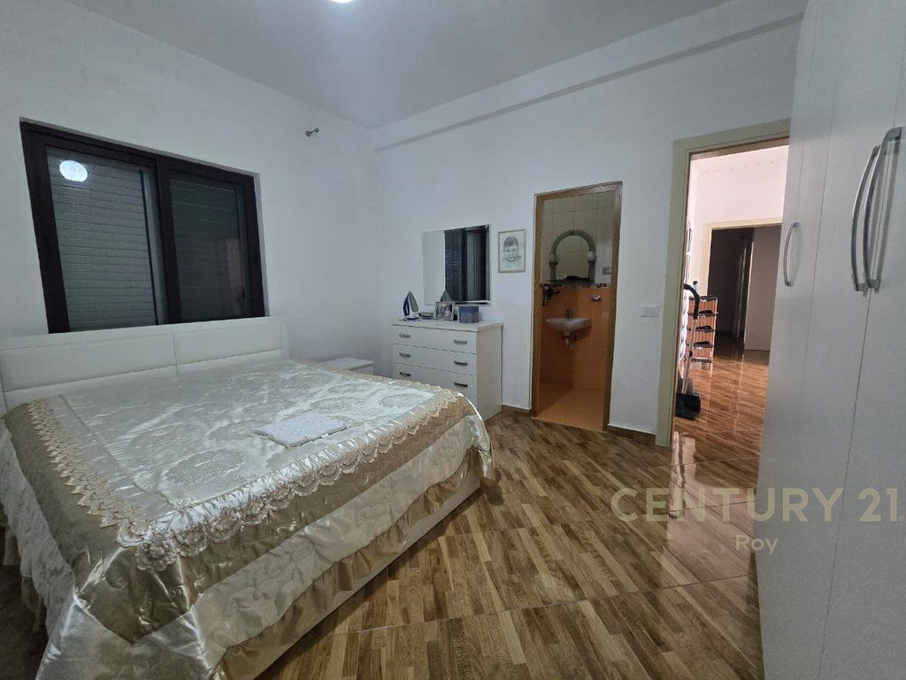 JEPET VILE 2 KATESHE PER QIRA NE SPITALLE , DURRES !!!