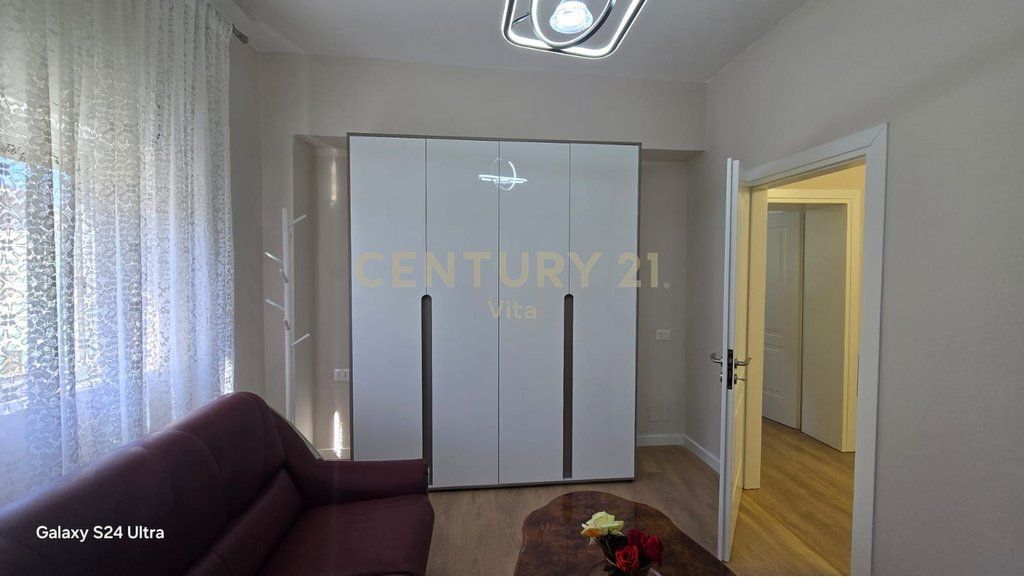 Apartament 2+1 me Qira pranë Muzeumit, Durres !