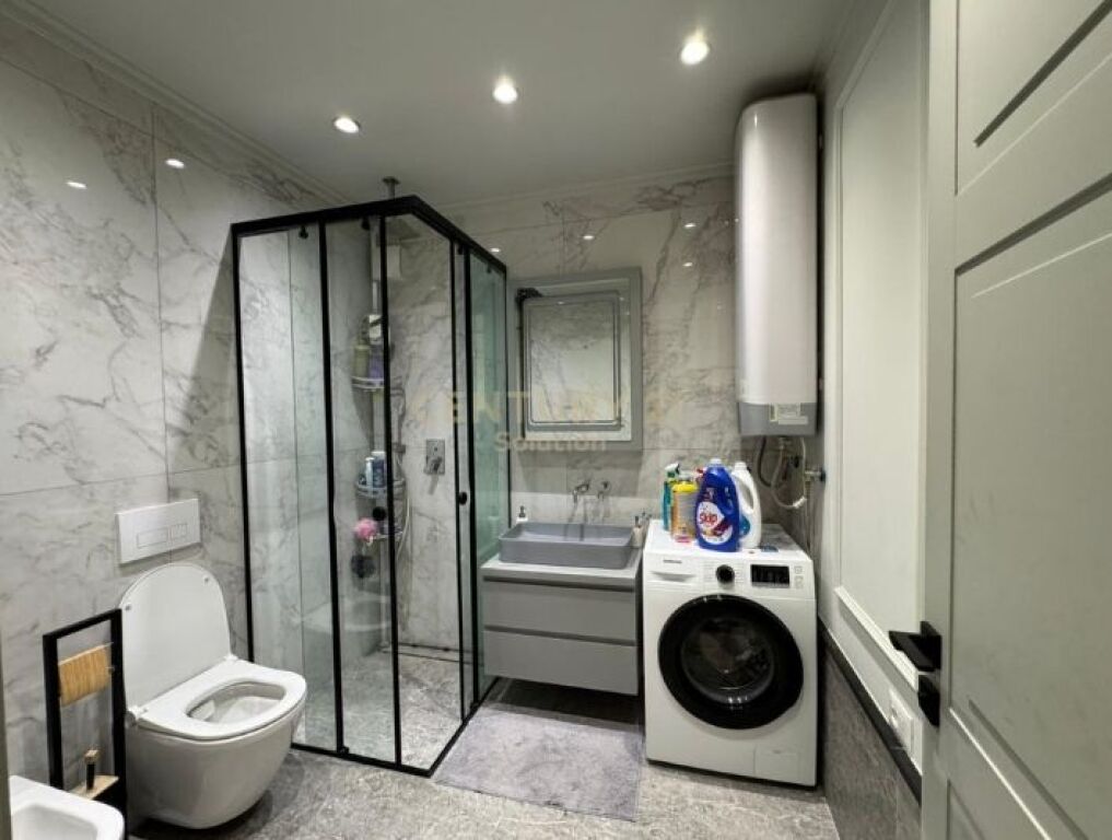 Apartament 2+1+2 për shitje