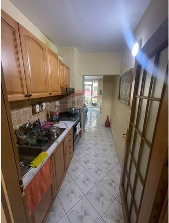 Apartament - Për Shitje - Rruga Irfan Tomini, Tiranë