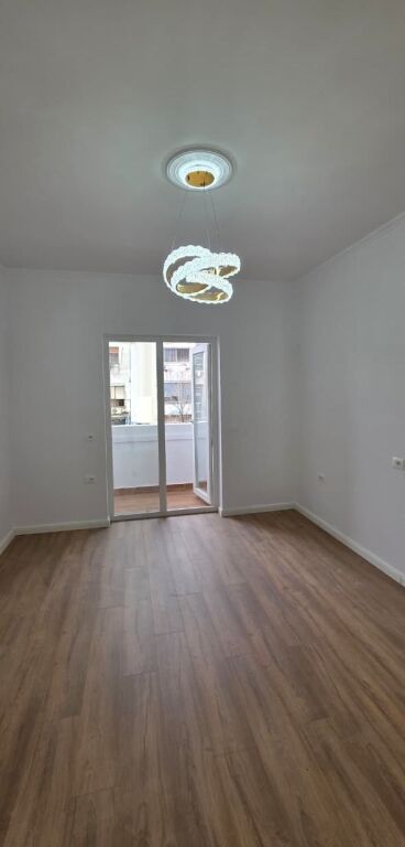 Shitet Apartament 2+1 rruga Bardhyl📍buze Unazes se Tiranes