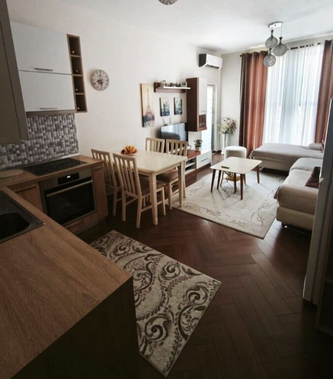 Vendesi in vendita 1+1 ad Astir