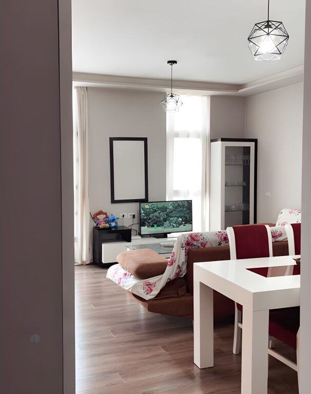 Affittasi Appartamento 2+1 – Astir !