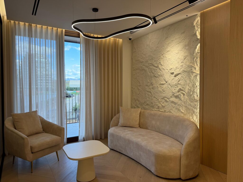 Jepet ambient per qira  Altana Residence