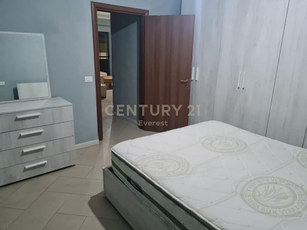 Tirane, rent 2+1+Balcony apartment Floor 2, 100 m² 500 € (Astir)