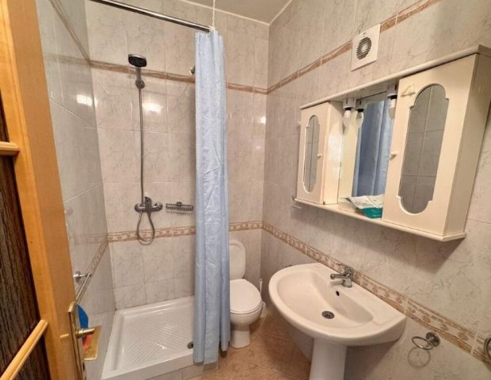 Apartament 2+1+2 me qera– hapësirë komode dhe lokacion premium